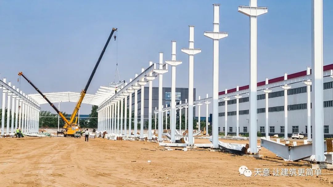 上梁大吉丨天意機械外資合作項目生產(chǎn)車間成功架梁